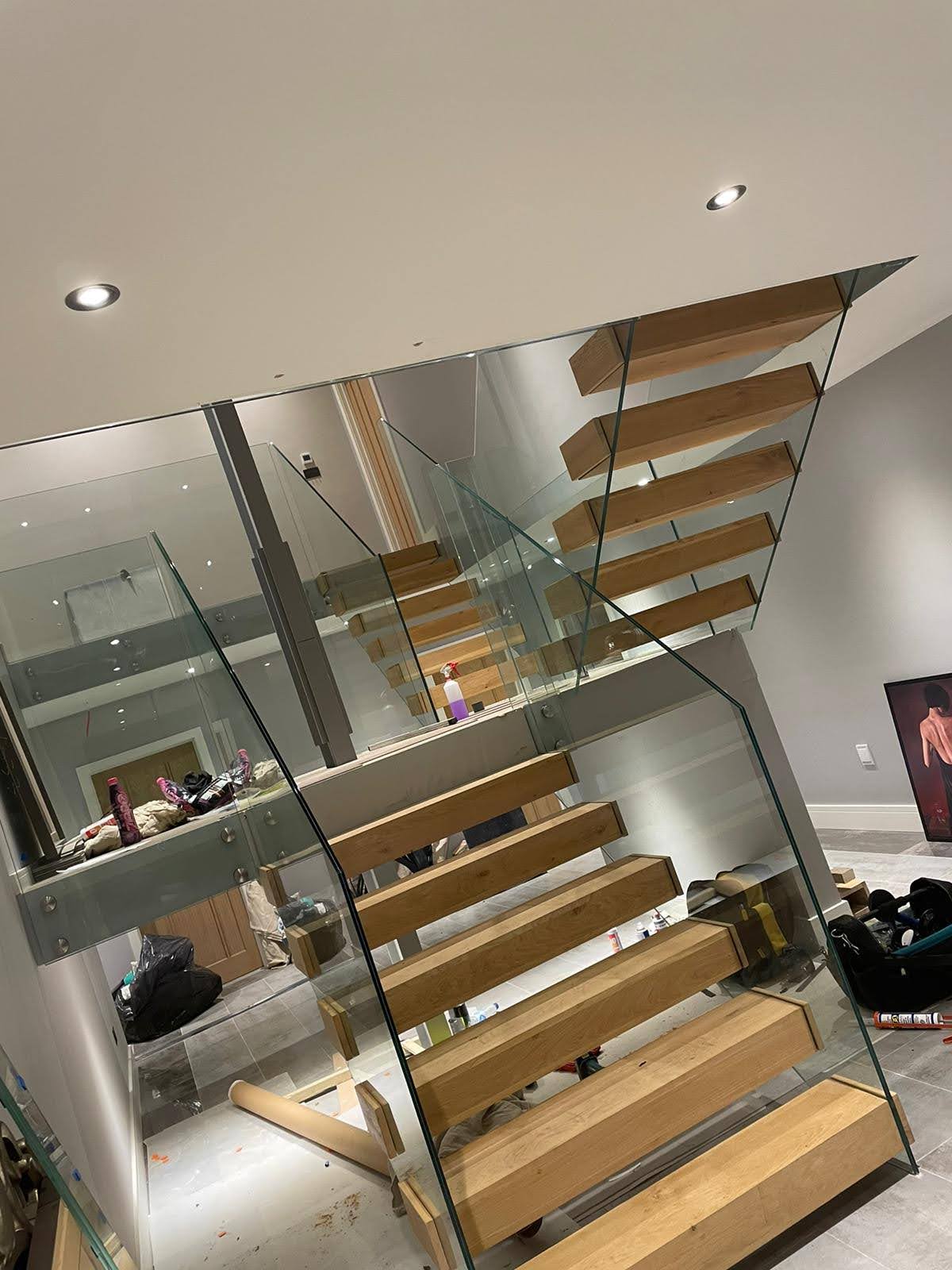 Custom balcony glass balustrade, London